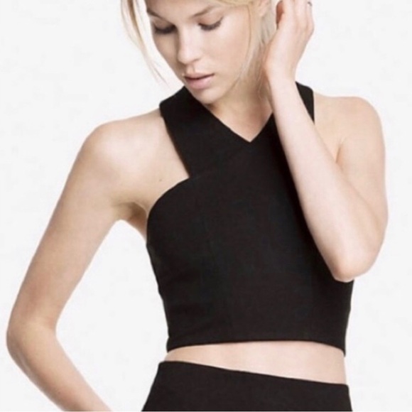 Express women black top criss cross front stretch cropped sleeveless sz medium - Picture 1 of 8